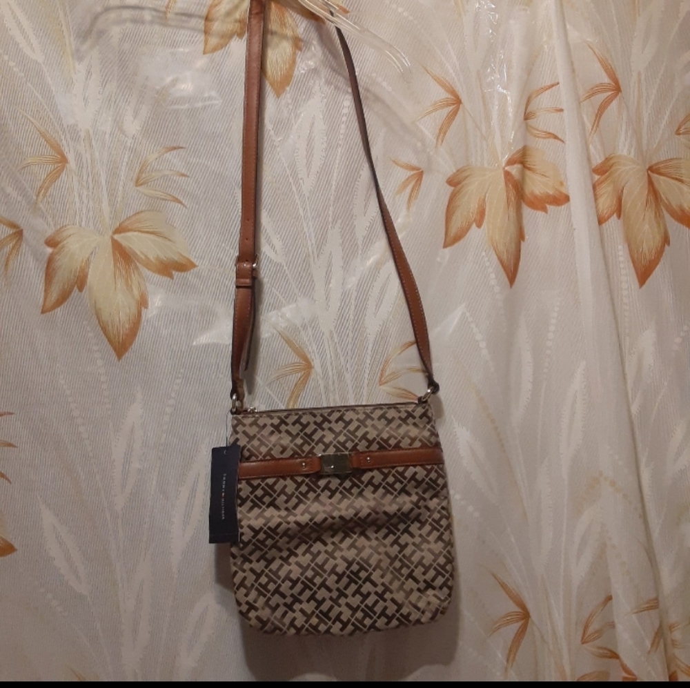Tommy Hilfiger cross body bag